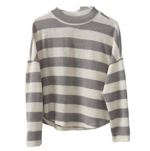 Socialite Nordstrom Rack Gray & White Sweater